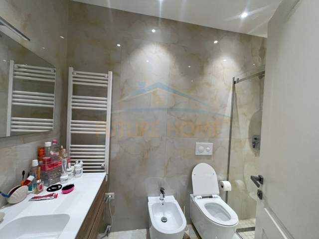 Tirane, jepet me qera apartament Kati 2, 120 m² 2.000 Euro (Joy Residence)