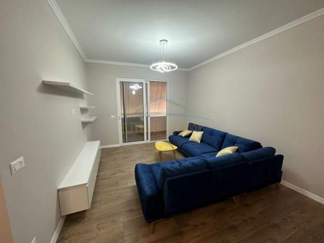 Tirane, jepet me qera apartament Kati 1, 120 m² 850 Euro (Rruga Medar Shtylla)