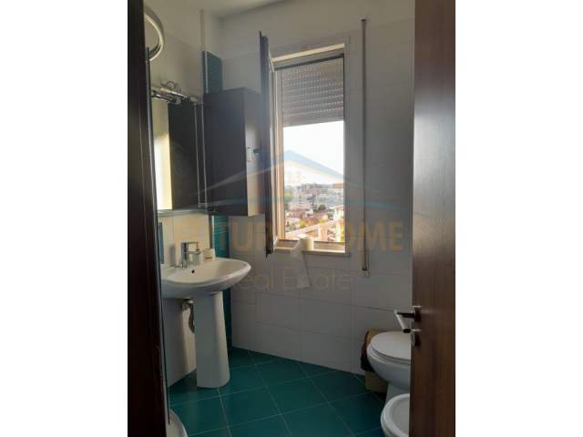 Tirane, jepet me qera apartament 2+1+A+BLK Kati 7, 100 m² 500 Euro