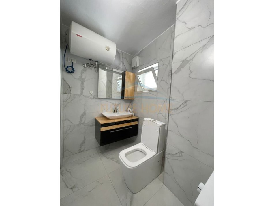 Tirane, jepet me qera apartament 1+1+Aneks+Ballkon Kati 0, 57 m² 590 € (Myslym Shyri)