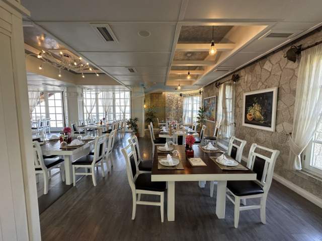 Tirane, shitet hotel Kati 4, 2.000 m² 3.000.000 Euro