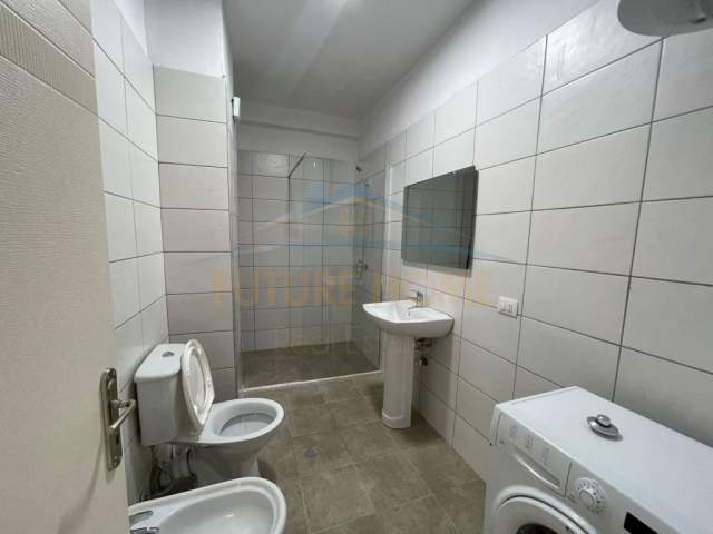 Tirane, shitet 1+1+BLK 78 m² 102.000 Euro
