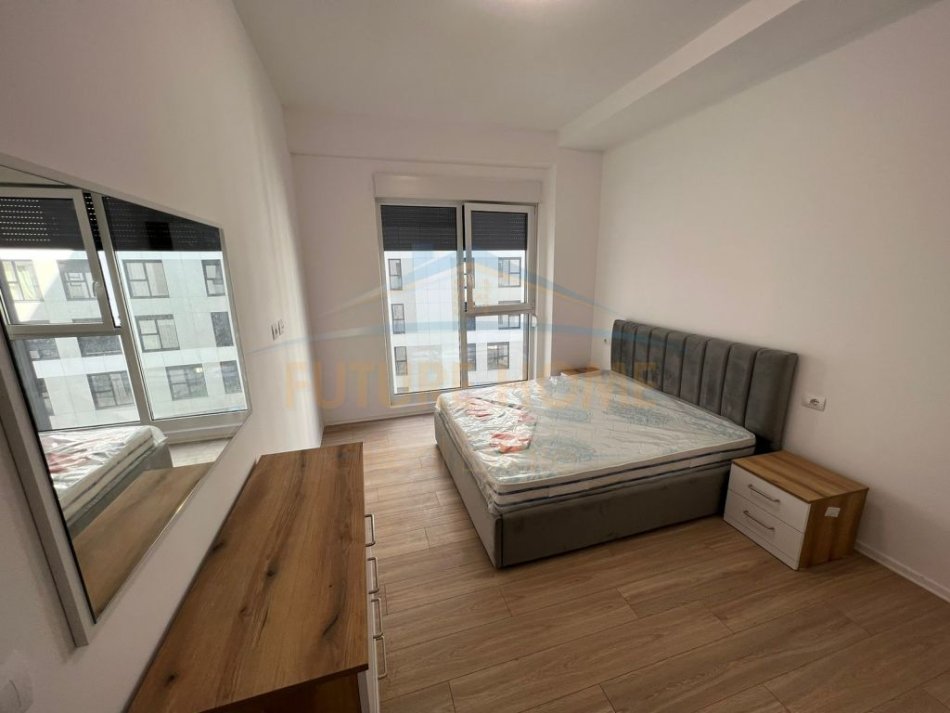 Tirane, jepet me qera apartament 2+1+Ballkon Kati 4, 97 m² 700 € (Ruga Jordan Misja)