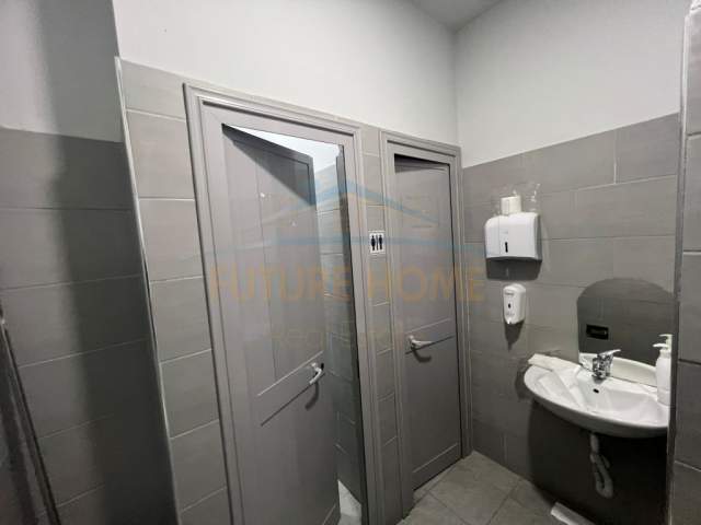 Shqiperi, shes ambjent biznesi Kati 1, 373 m² 1.000.000 Euro (Rruga e Kavajes)