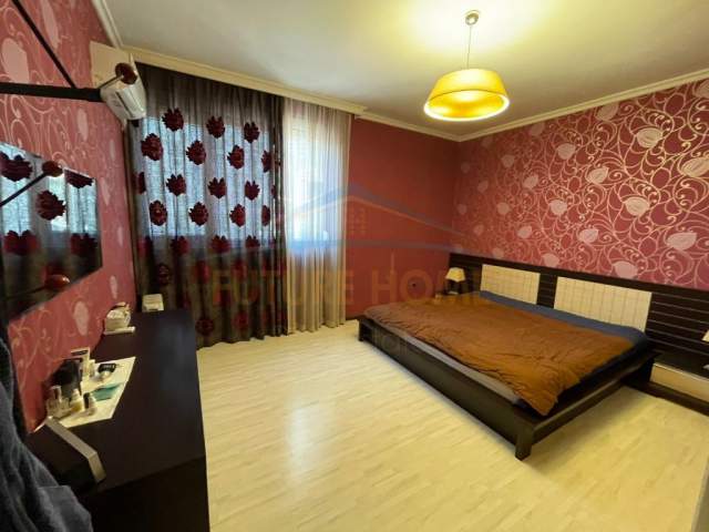 Tirane, jepet me qera apartament 2+1+A+BLK Kati 2, 110 m² 700 Euro (ISH EKSPOZITA)