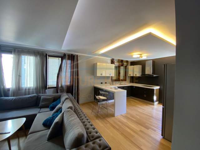 Tirane, jepet me qera apartament 2+1+A+BLK Kati 5, 135 m² 850 Euro (SELVIA, TIRANE)