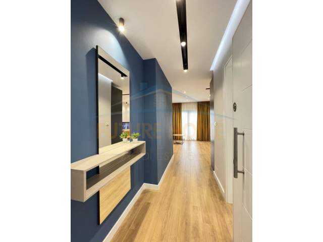 Tirane, shitet apartament 1+1 Kati 5, 62 m² 103.000 Euro (Tefta Tashko Koco)