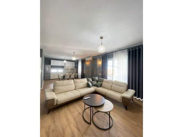 Tirane, jepet me qera apartament 2+1+BLK Kati 2, 850 Euro (Prane Xhamise)