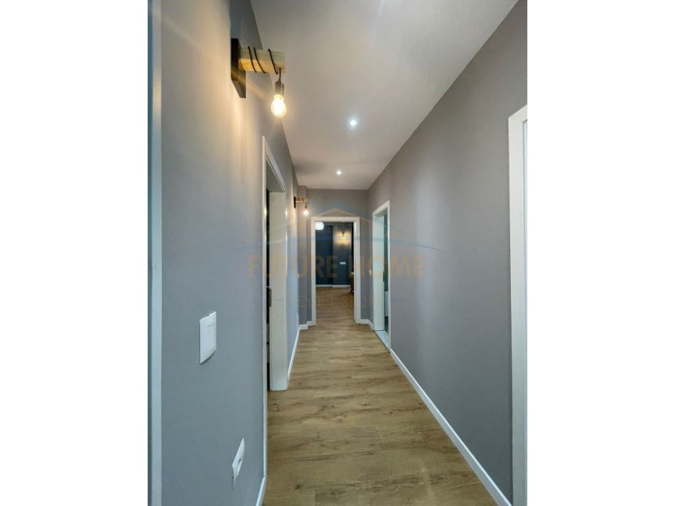 Tirane, jepet me qera apartament 2+1 Kati 2, 135 m² 850 € (Rruga Kopeshti Botanik)