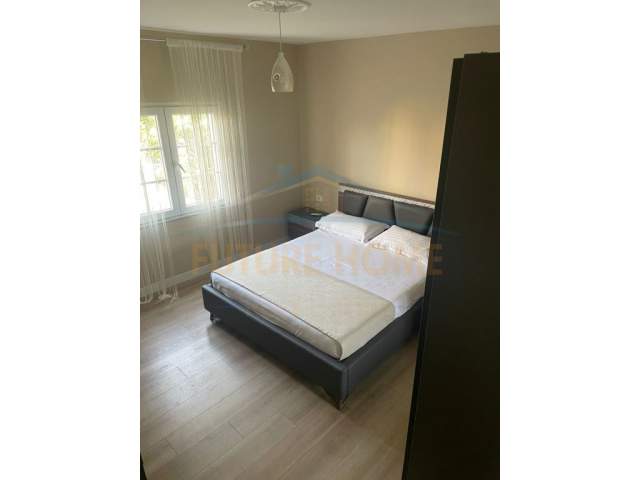 Tirane, shes Vile 4+1+A+BLK Kati 0, 360 m² 320.000 Euro