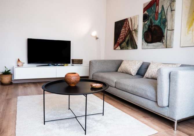 Tirane, shitet apartament 1+1+Aneks+Ballkon Kati 4, 60 m² 139.800 € (Rruga Fortuzi)