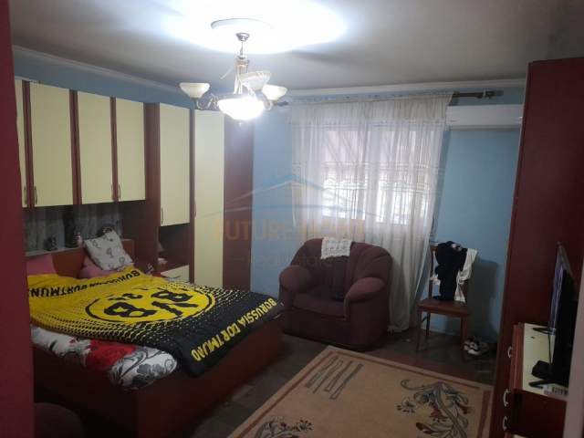 Tirane, shitet apartament 2+1+BLK Kati 2, 80 m² 130.000 Euro (rruga bardhyl)
