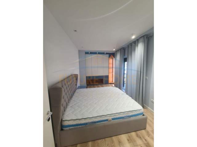 Tirane, jepet me qera apartament Kati 5, 96 m² 1.000 Euro (Quartum residence)