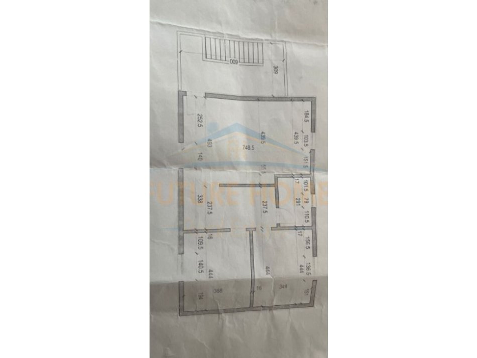 Tirane, shitet apartament 2+1 Kati 5, 117 m² 150.000 € (Rruga e Kavajes)