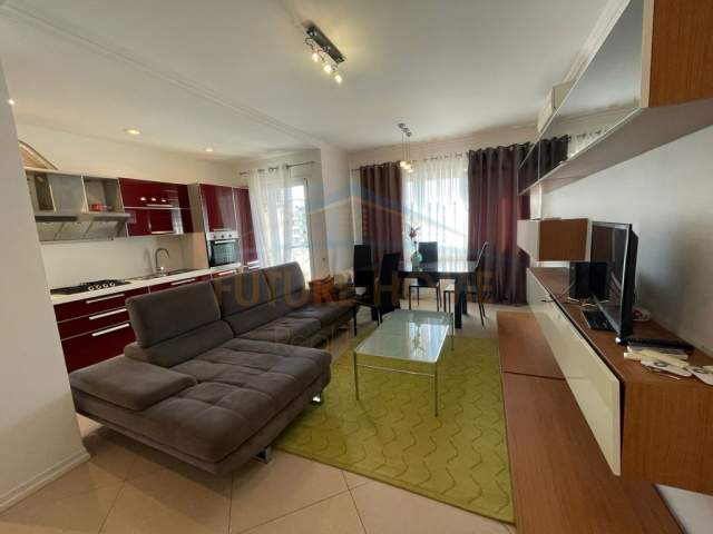 Tirane, jepet me qera apartament Kati 6, 80 m² 650 Euro (Rruga e Kavajes)