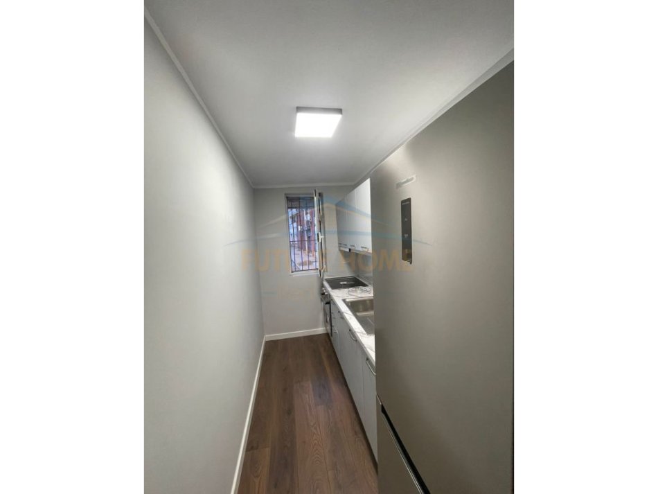 Tirane, jepet me qera apartament 1+1+Aneks+Ballkon Kati 0, 57 m² 590 € (Myslym Shyri)