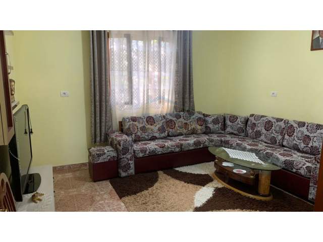 Tirane, jepet me qera apartament Kati 1, 87 m² 420 Euro