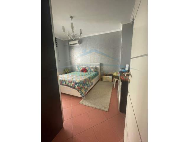 Tirane, jepet me qera apartament 2+1+BLK Kati 3, 80 m² 400 Euro