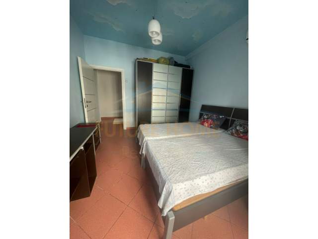 Tirane, jepet me qera apartament 2+1+BLK Kati 3, 80 m² 400 Euro