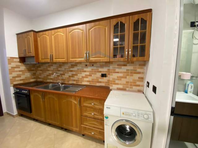 Tirane, shes 2+1+BLK Kati 2, 96 m² 182.400 Euro (Rruga e Durresit)