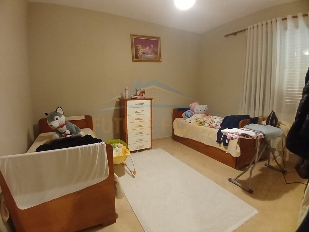 Shitet, Vile 3-Kateshe+Papafingo, Durres