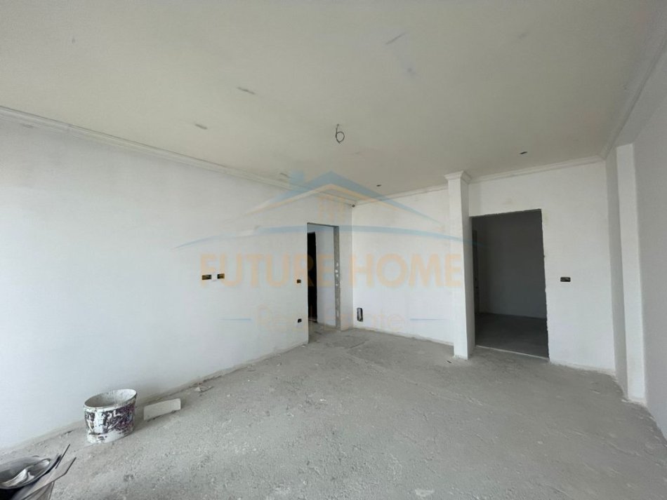 Durres, shitet apartament 3+1 Kati 10, 300 m² 220.000 € (Ish Rajoni, Durres)