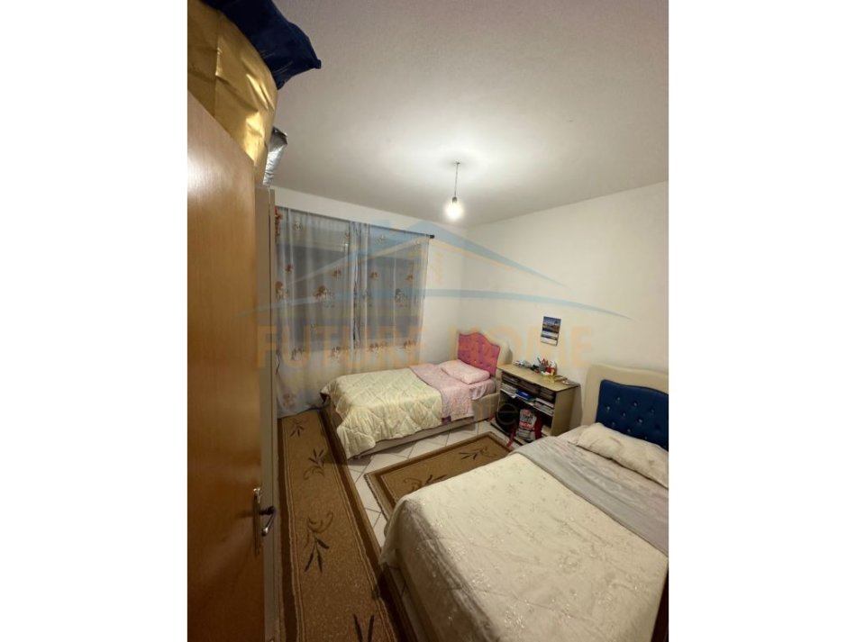 Durres, shitet apartament 2+1 Kati 1, 92 m² 73.600 € (Spitali ,Durrës)
