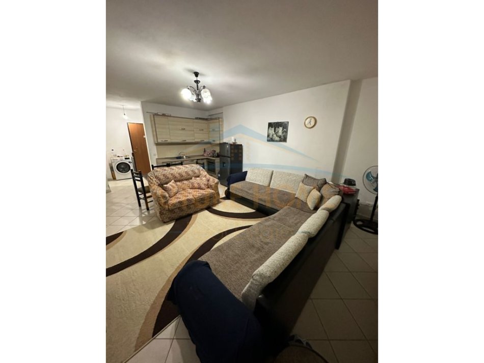 Durres, shitet apartament 2+1 Kati 1, 92 m² 73.600 € (Spitali ,Durrës)