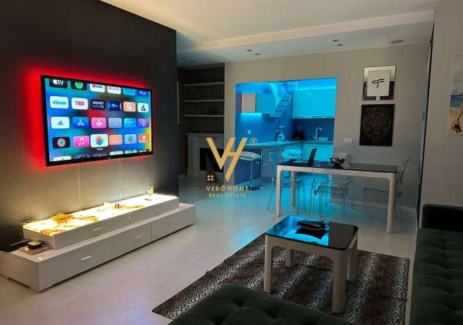 Tirane, jepet me qera apartament 2+1+Ballkon Kati 8, 101 m² 1.300 € (ISH BLLOKU)