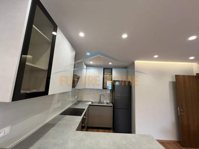 Tirane, jepet me qera apartament 2+1+A+BLK Kati 9, 97 m² 800 Euro (Farmacia 10)