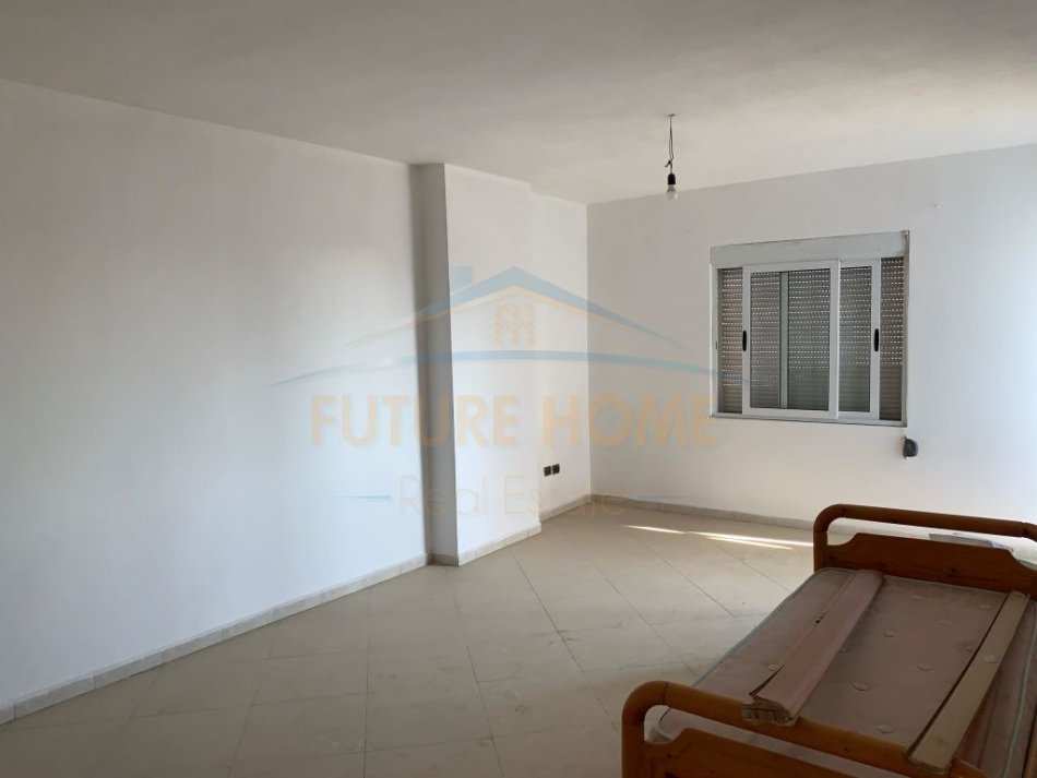 Durres, shitet apartament 1+1 Kati 4, 70 m² 60.000 € (Ish Urt, Durres)