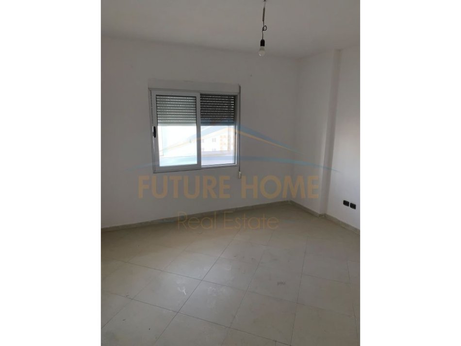 Durres, shitet apartament 1+1 Kati 4, 70 m² 60.000 € (Ish Urt, Durres)