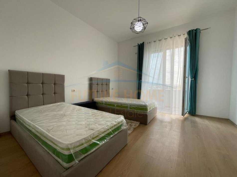 Tirane, shitet apartament 2+1+Ballkon Kati 7, 140 m² 185.000 € (Dritan Hoxha)