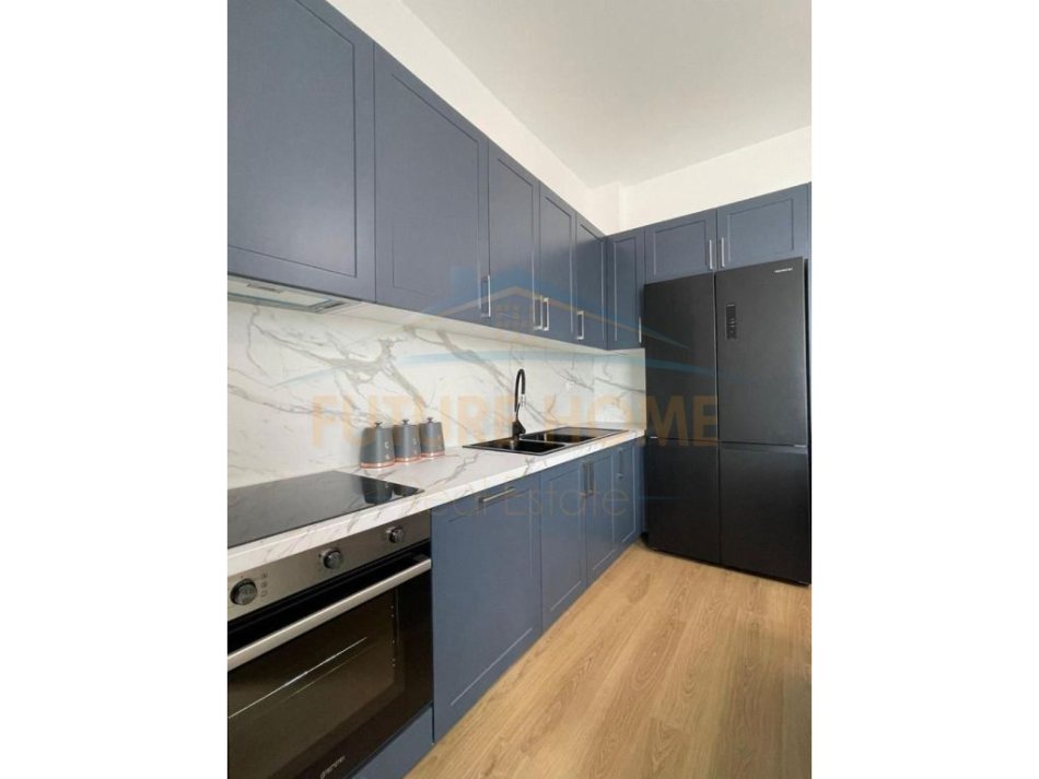 Tirane, shitet apartament 2+1+Ballkon Kati 7, 140 m² 185.000 € (Dritan Hoxha)