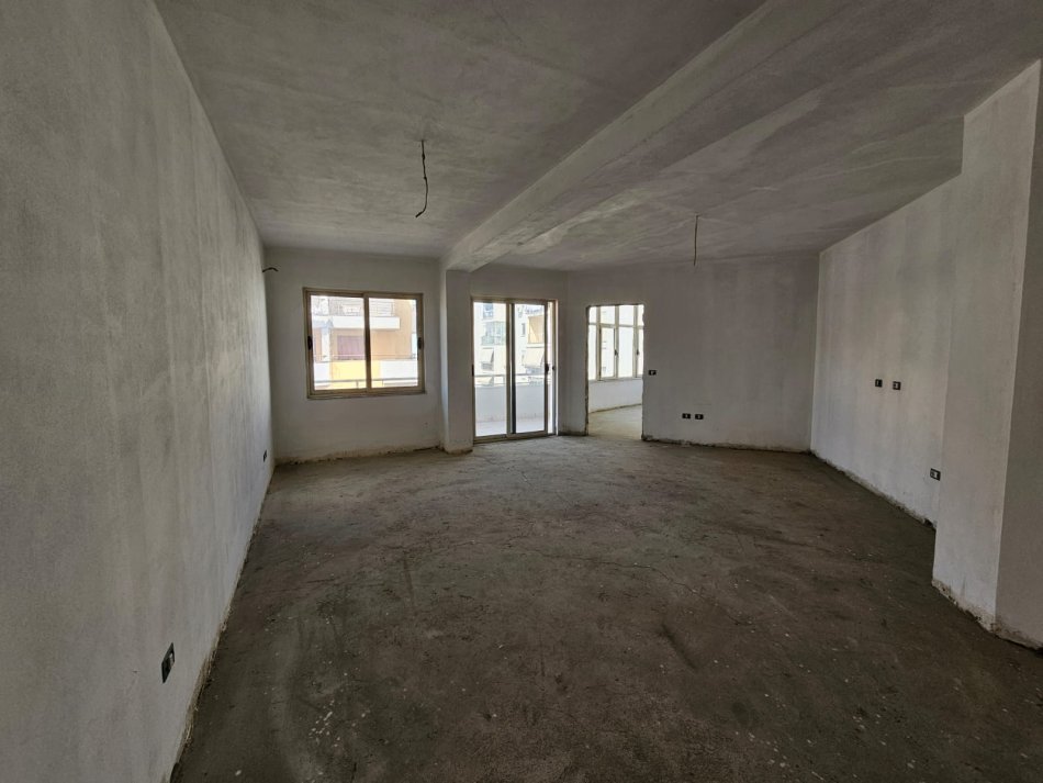 Tirane, shitet apartament 2+1 Kati 7, 116 m² 146.000 € (Yzberisht)