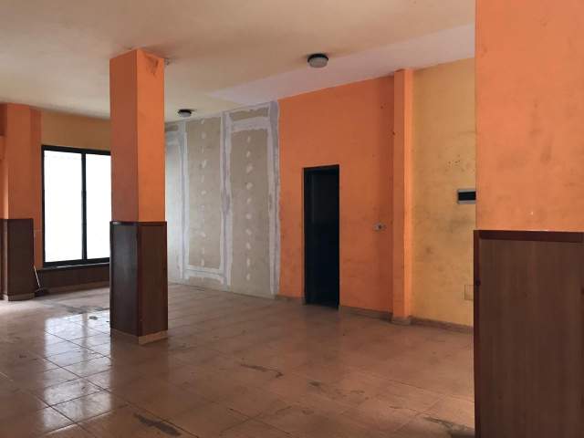 Tirane, shitet ambjent biznesi 77 m² 84.700 Euro