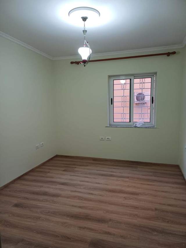 Tirane, jepet me qera zyre Kati 0, 72 m² 800 Euro (Rruga e Elbasanit)