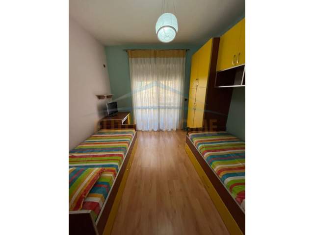 Tirane, shitet apartament 2+1+BLK Kati 5, 106 m² 190.000 Euro (Pavaroti)