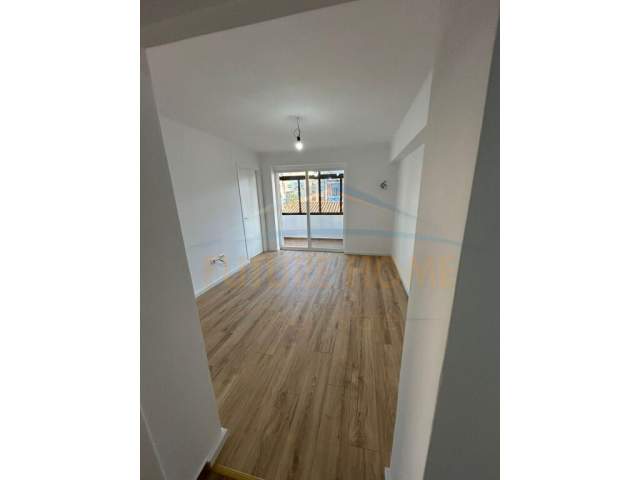 Tirane, shitet apartament 2+1 Kati 4, 88.000 Euro (OXHAKU)