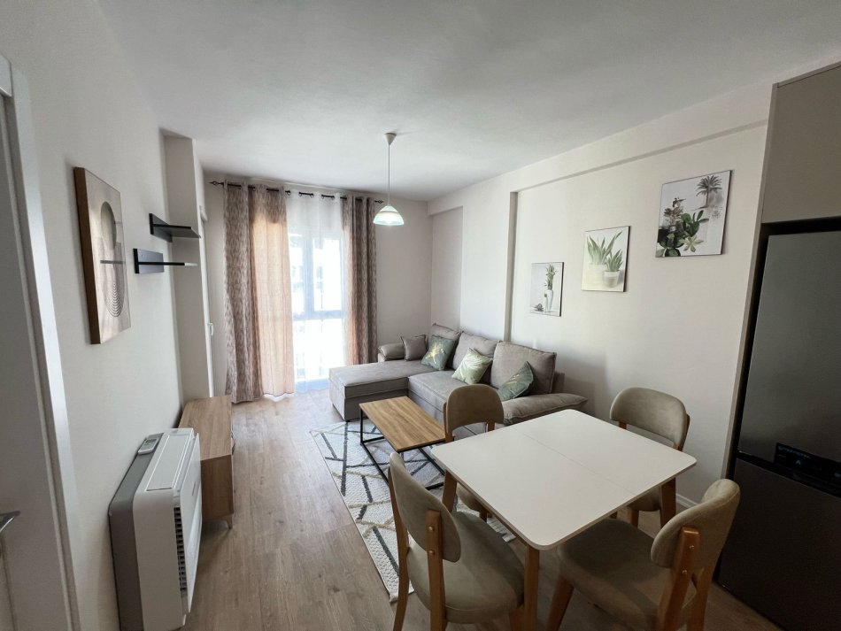 APARTAMENT 1+1 ME QIRA - UNIVERS CITY TIRANE