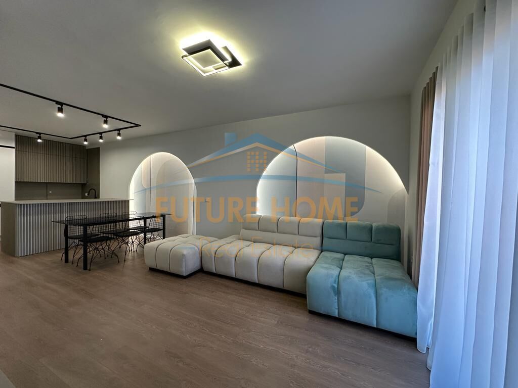Shitet, Apartament 2+1, Rruga Sami Frasheri, pranë Nobis