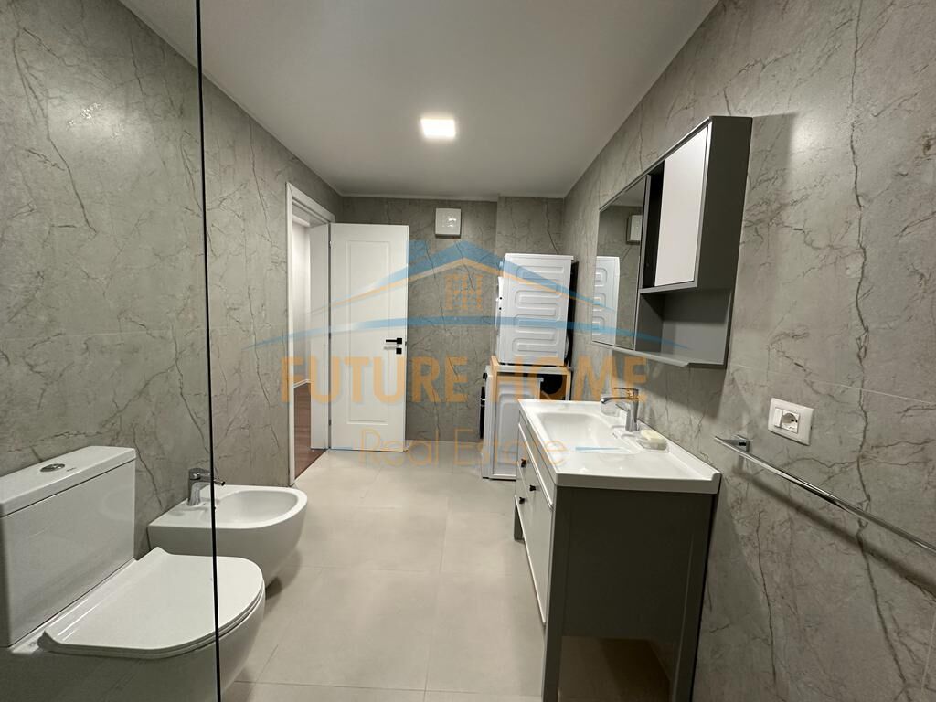 Shitet, Apartament 2+1, Rruga Sami Frasheri, pranë Nobis