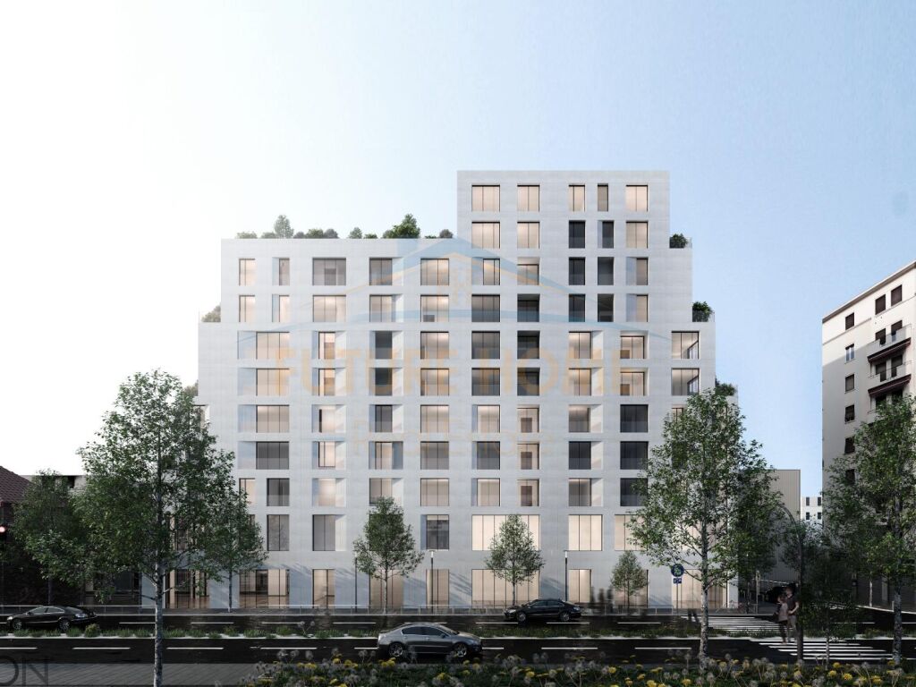Shitet, Apartament 1+1,Komuna e Parisit, Tiranë