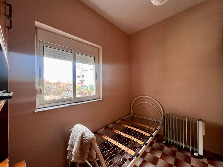 Tirane, jepet me qera Vile 3+1+Ballkon Kati 0, 160 m² 600 € (Shkolla Partizani - Tiranë)