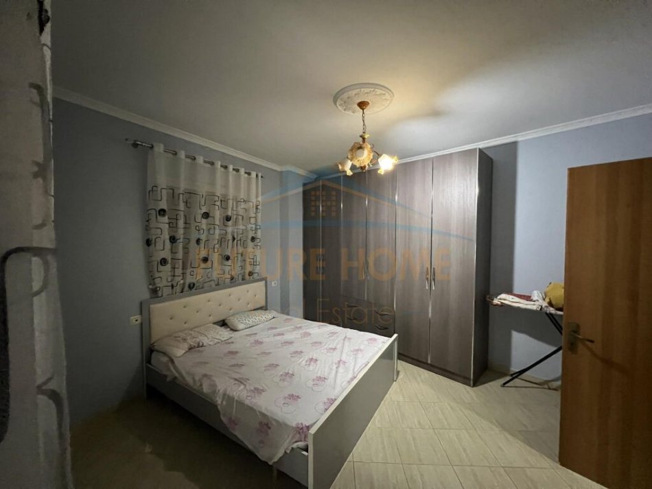 Tirane, jepet me qera apartament 1+1 Kati 6, 70 m² 380 € (Kompleksi Molla, Unaza e Re)