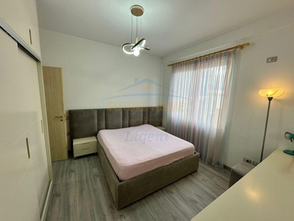 Tirane, shitet apartament 2+1 Kati 4, 96 m² 205.000 € (Liqeni i Thate)