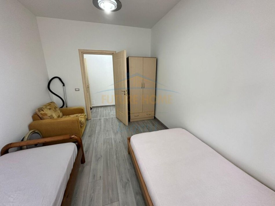 Tirane, shitet apartament 2+1 Kati 4, 96 m² 205.000 € (Liqeni i Thate)