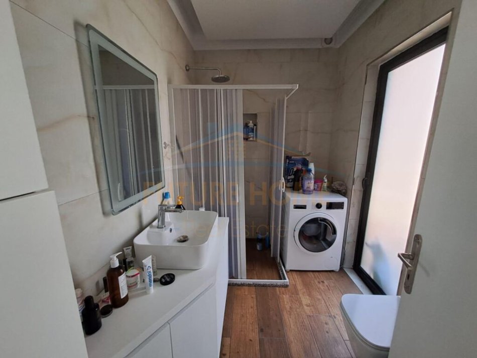 Shitet, Apartament Luxury 2+1+2 , Vila Zogut, Durres