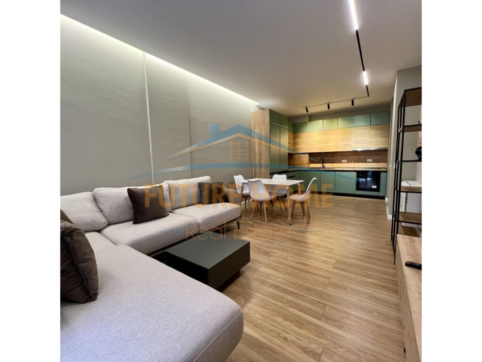 Tirane, jepet me qera apartament 1+1 Kati 3, 71 m² 700 € (TEG)
