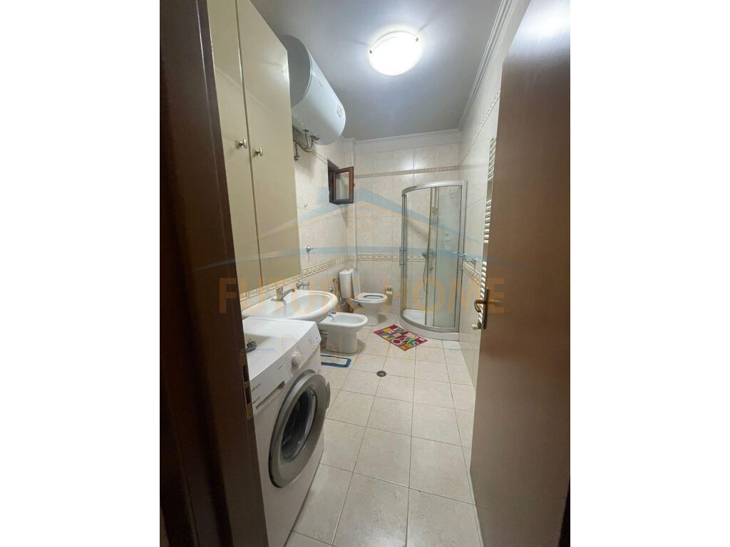 Tirane, jepet me qera apartament 2+1+A+BLK Kati 2, 70 m² 550 Euro (Shkolla Baletit)